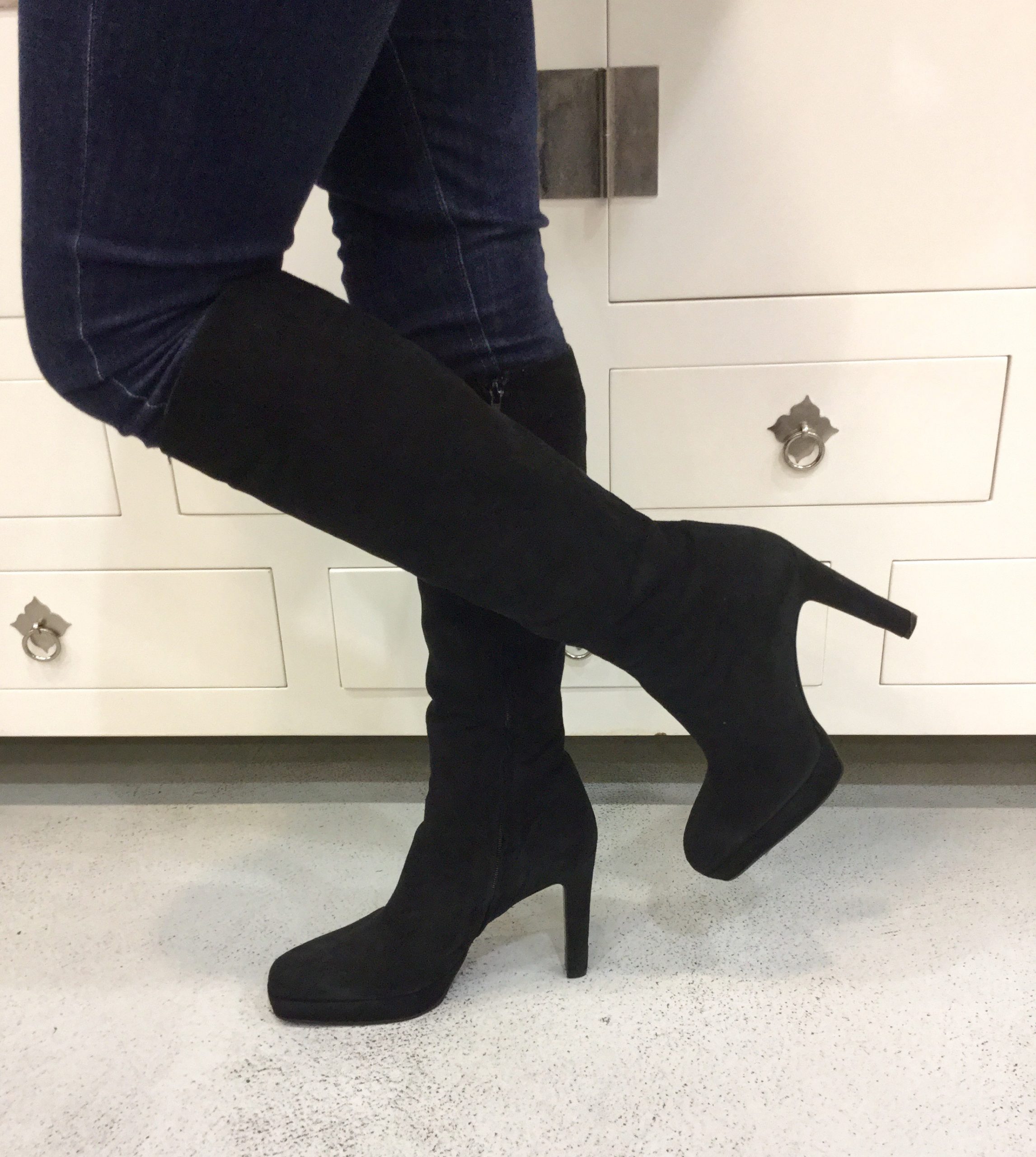 zPre-Owned Gucci Black Suede Tall Boots 