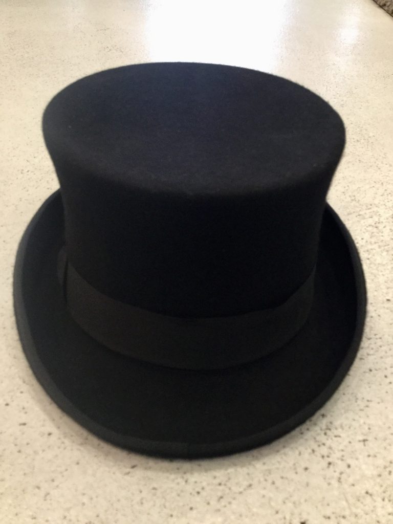 Black Short Top Hat – All That & More boutique
